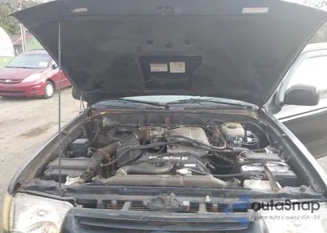 2002 Toyota 4Runner Sr5 V6 from USA, damaged, VIN JT3HN86R720369518